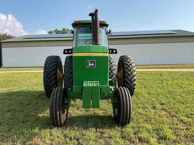 Image of John Deere 4840 equipment image 2