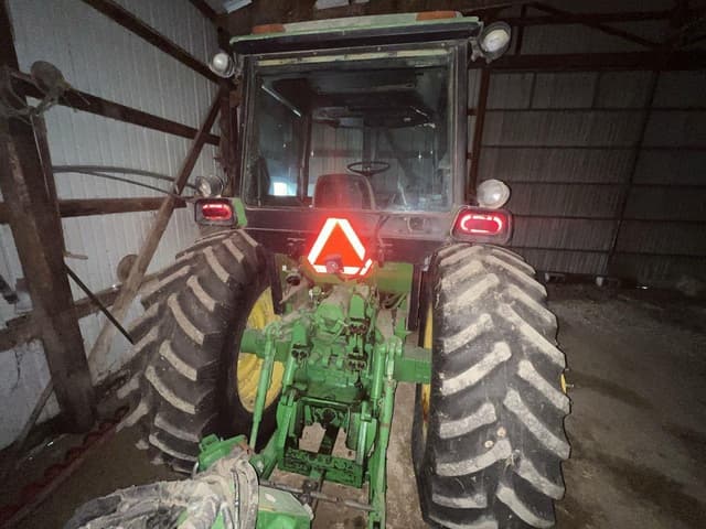 Image of John Deere 4840 equipment image 3