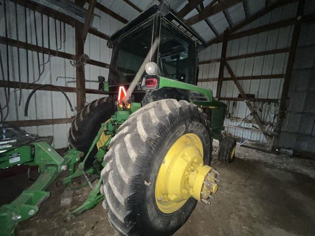 Image of John Deere 4840 equipment image 2