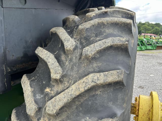 Image of John Deere 4840 equipment image 4