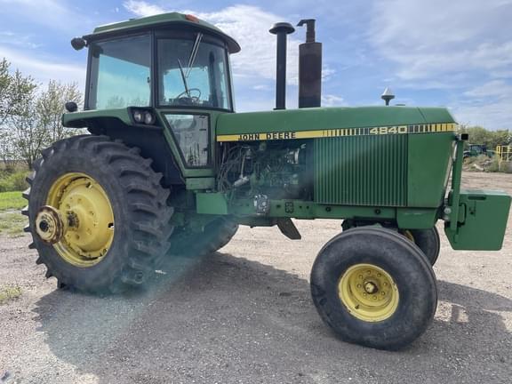Image of John Deere 4840 equipment image 3