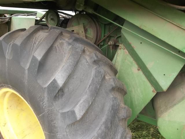 Image of John Deere 7700 equipment image 3