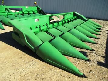 Main image John Deere 843