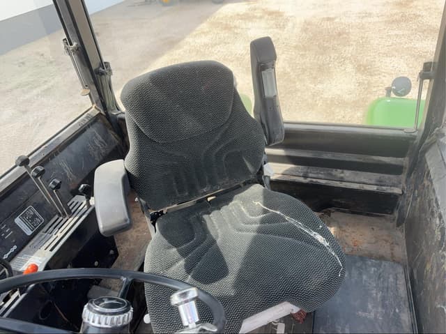 Image of John Deere 8430 equipment image 3