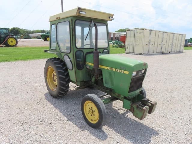 Image of John Deere 850 equipment image 3