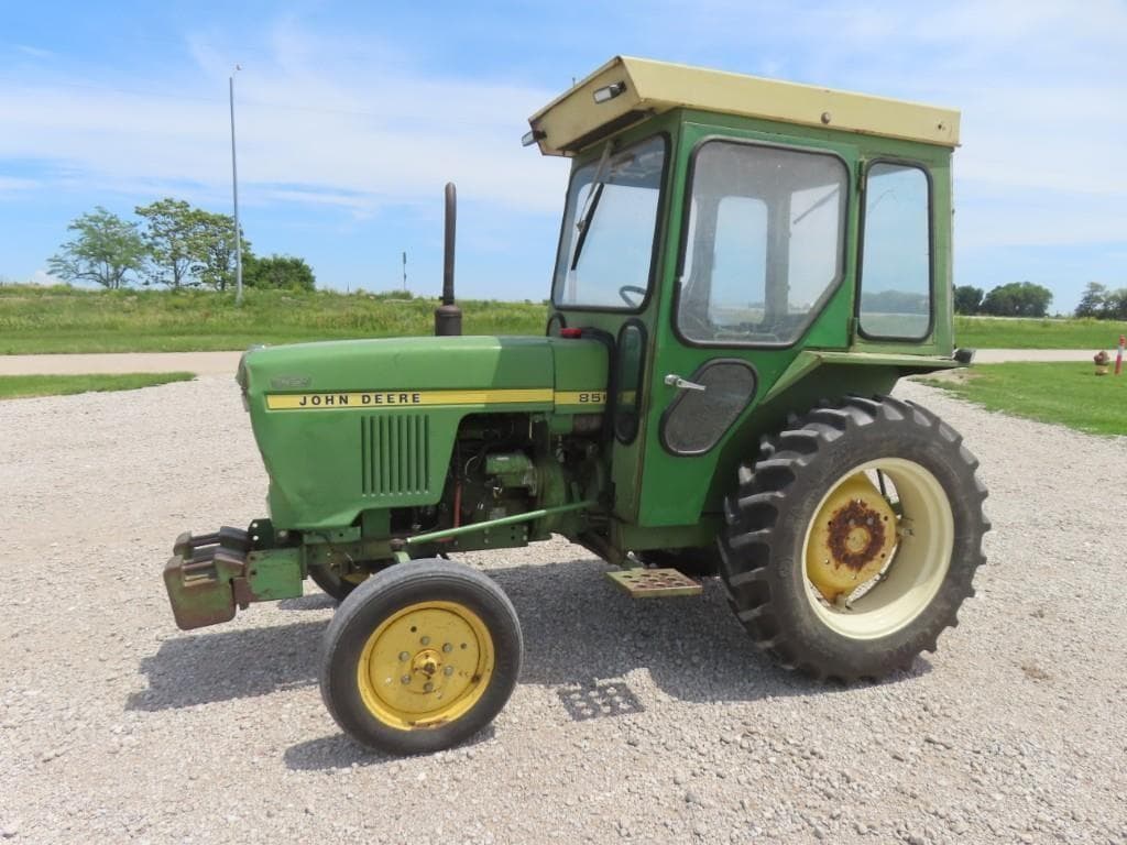 Image of John Deere 850 Primary image