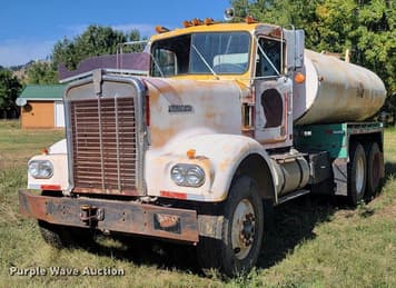 Main image Kenworth W900A
