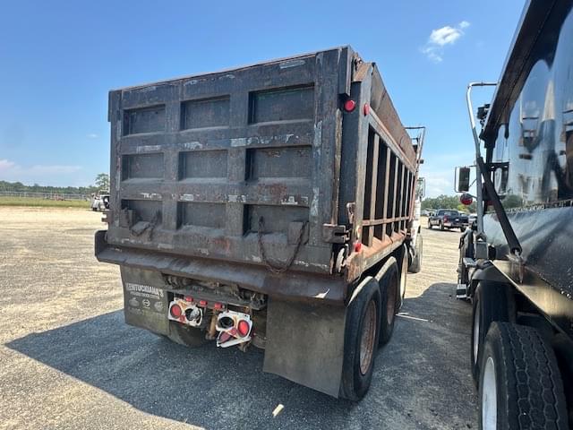 Image of Mack R686ST equipment image 2