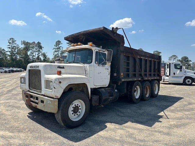 SOLD - 1978 Mack R686ST Lot No. 284 Other Equipment with 295,673 mi ...