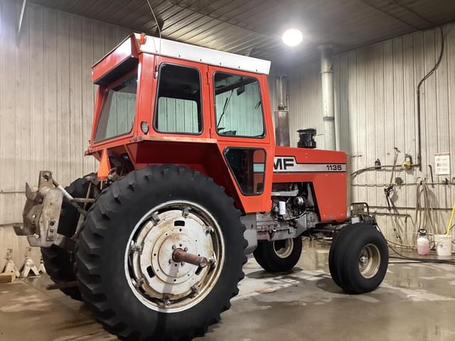 Image of Massey Ferguson 1135 equipment image 2