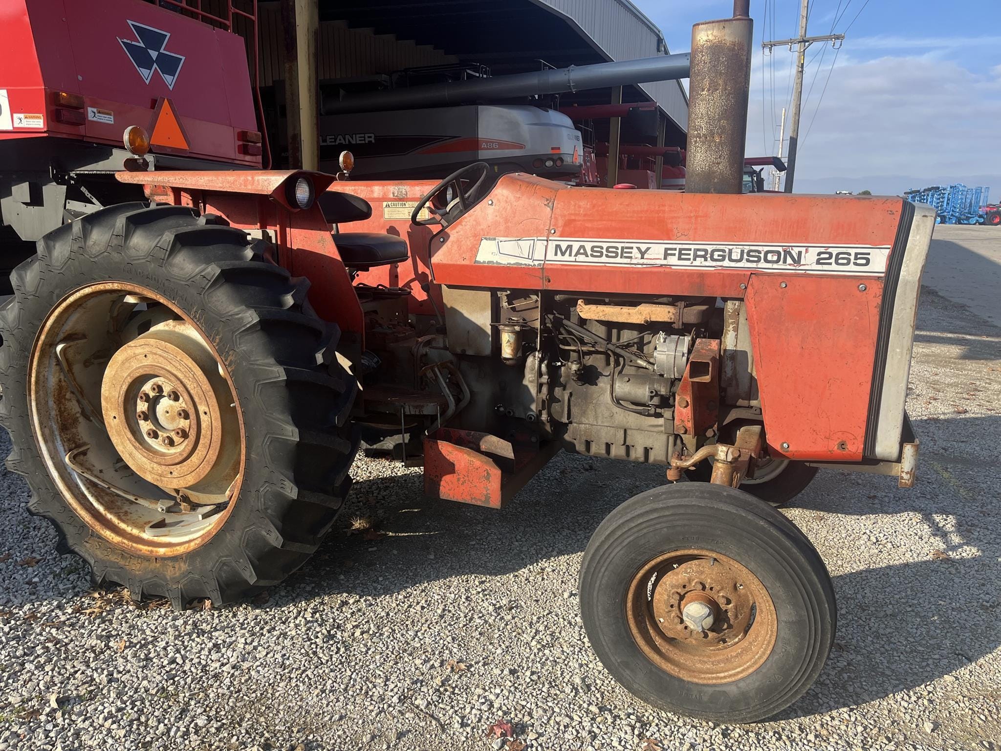 1978 Massey Ferguson 265 Equipment Image0