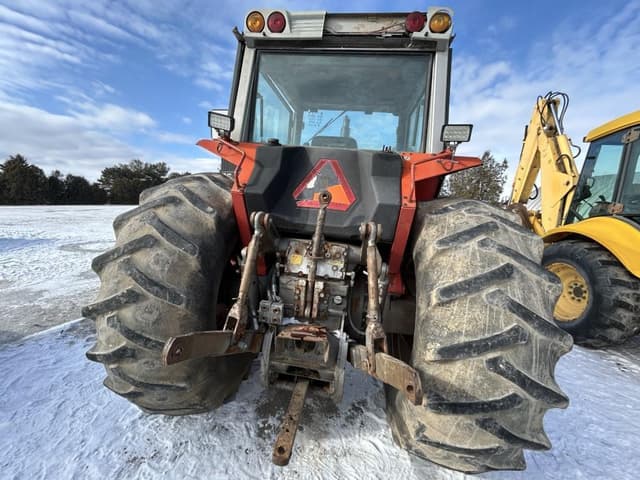 Image of Massey Ferguson 2745 equipment image 3