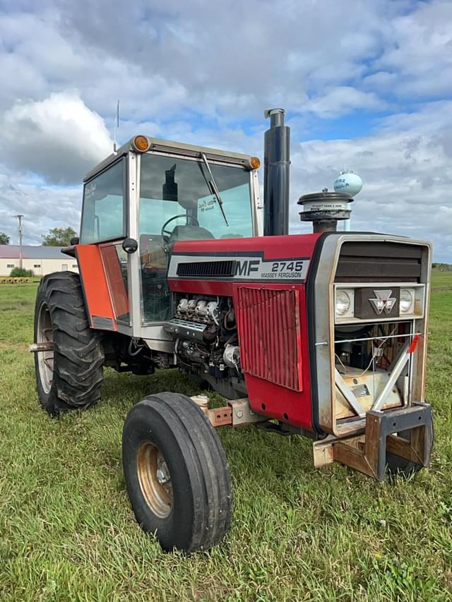 Image of Massey Ferguson 2745 equipment image 1