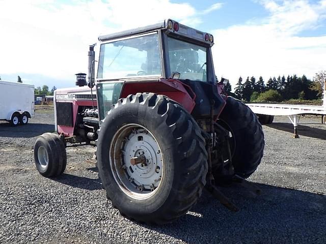 Image of Massey Ferguson 2745 equipment image 4