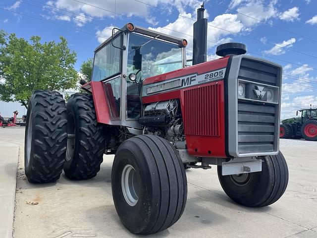 Image of Massey Ferguson 2805 equipment image 2