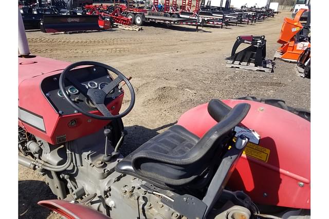 Image of Massey Ferguson 230 equipment image 4