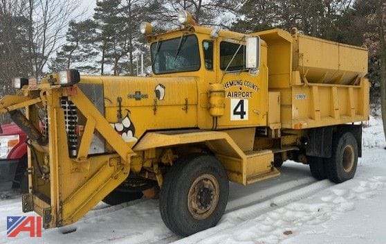 1978 Oshkosh P2323-6 Equipment Image0