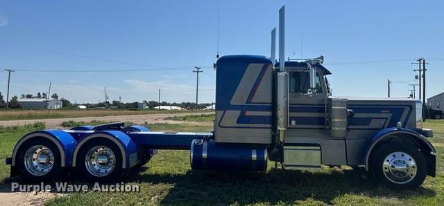 Image of Peterbilt 359 equipment image 3