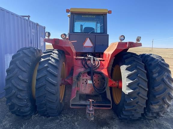 Image of Versatile 835 equipment image 2