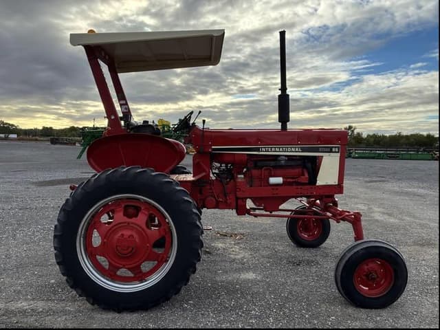 Image of International Harvester Hydro 86 equipment image 3