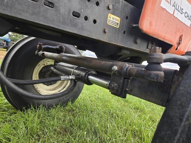 Image of Allis Chalmers 7010 equipment image 4