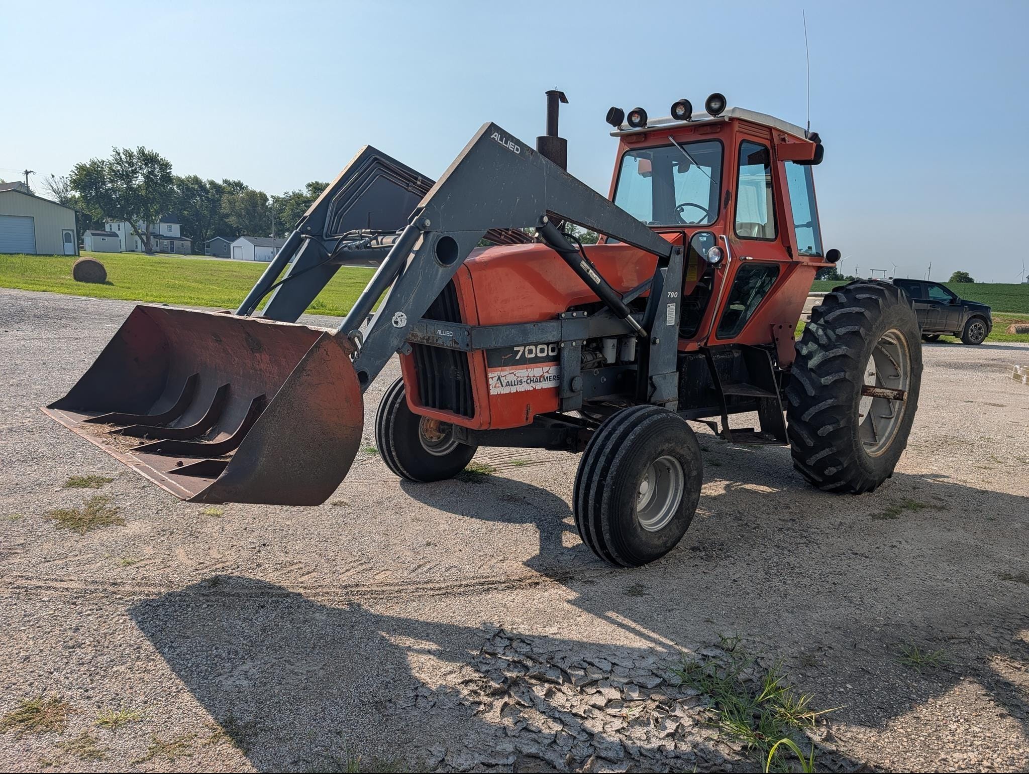 1979 Allis Chalmers 7000 Equipment Image0