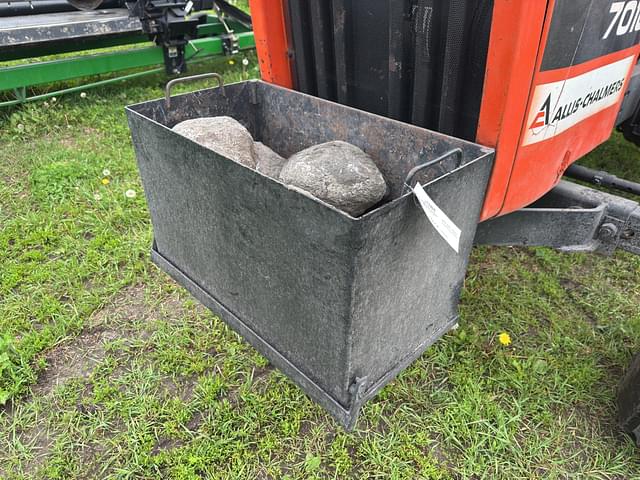 Image of Allis Chalmers 7010 equipment image 3