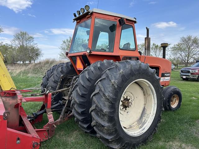 Image of Allis Chalmers 7020 equipment image 4