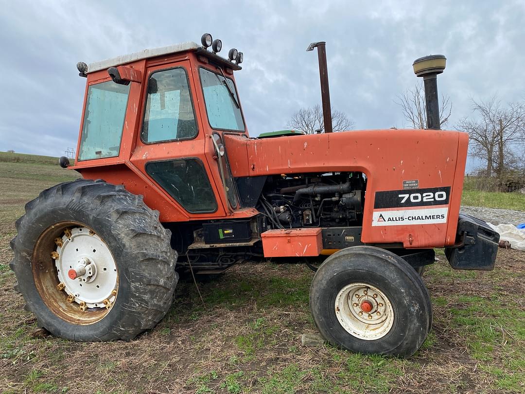 Image of Allis Chalmers 7020 Primary image