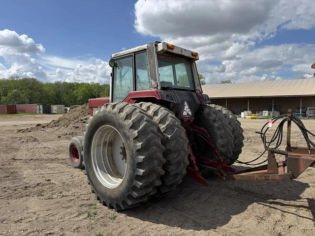 Image of International Harvester 1486 equipment image 2