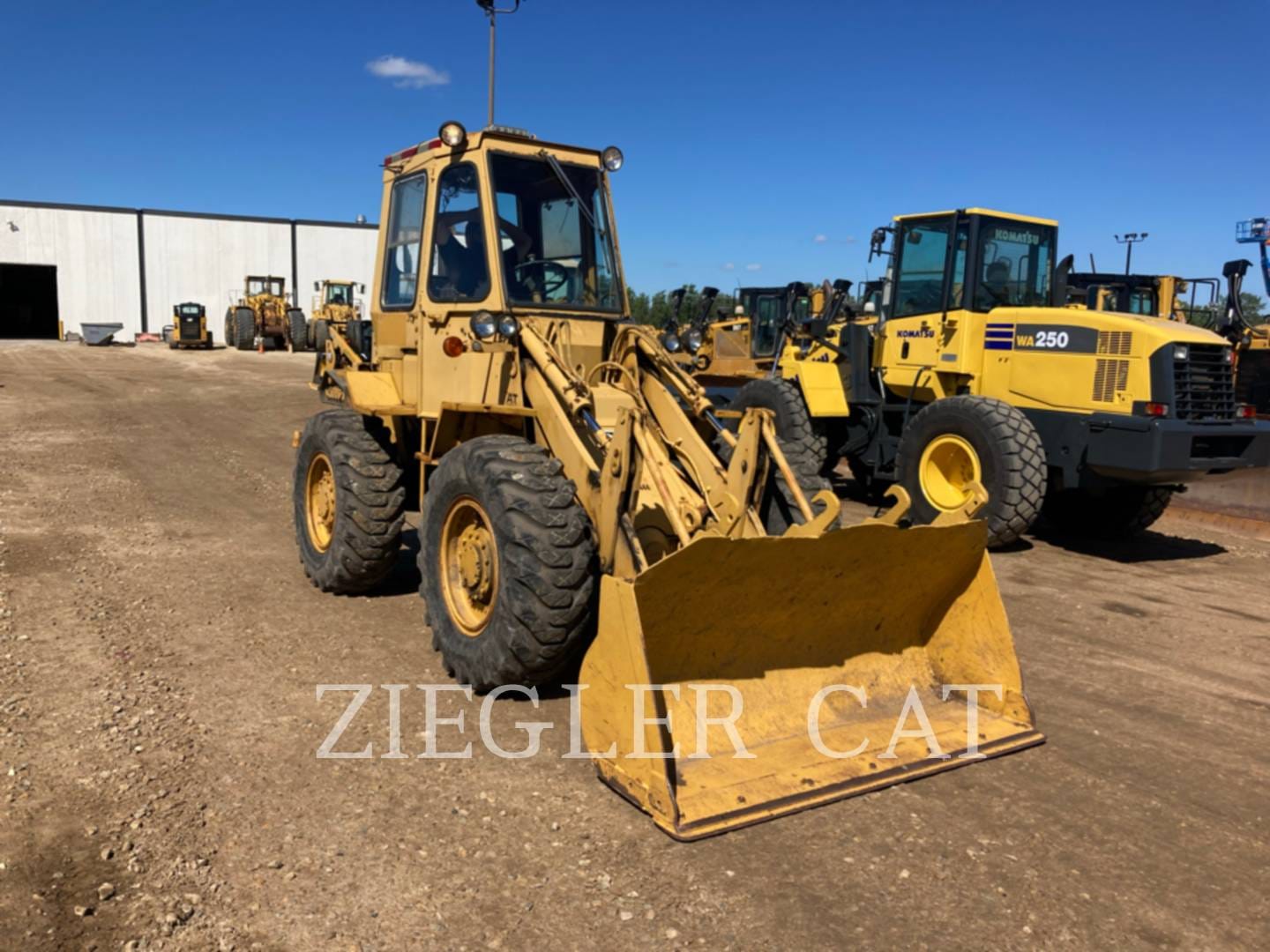 Main image Caterpillar 910