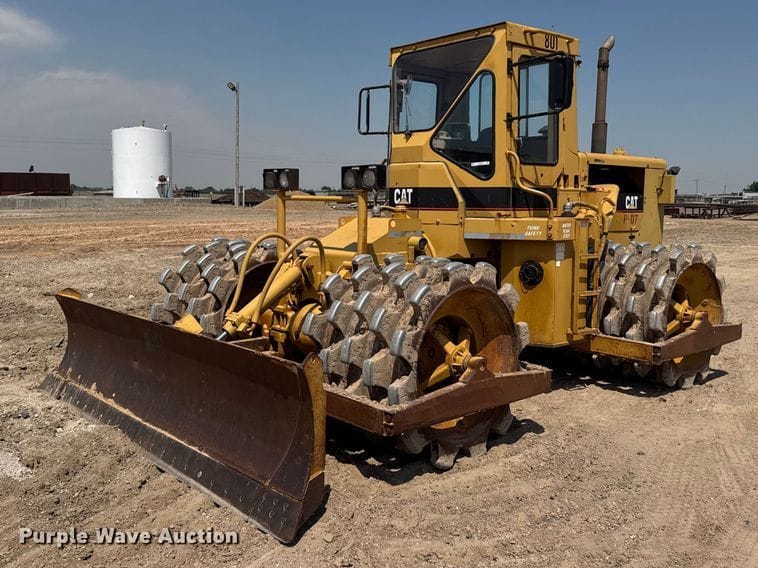 1979 Caterpillar 815 Equipment Image0