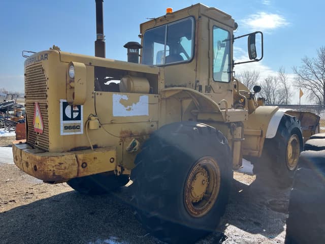 Image of Caterpillar 966C equipment image 3