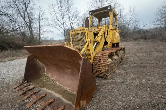 Image of Caterpillar 977L equipment image 4