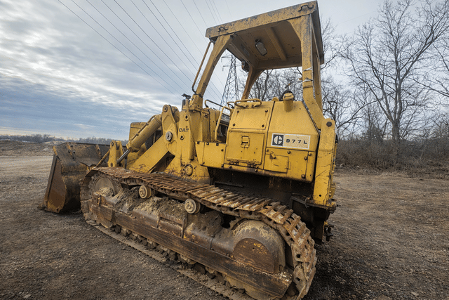 Image of Caterpillar 977L equipment image 3