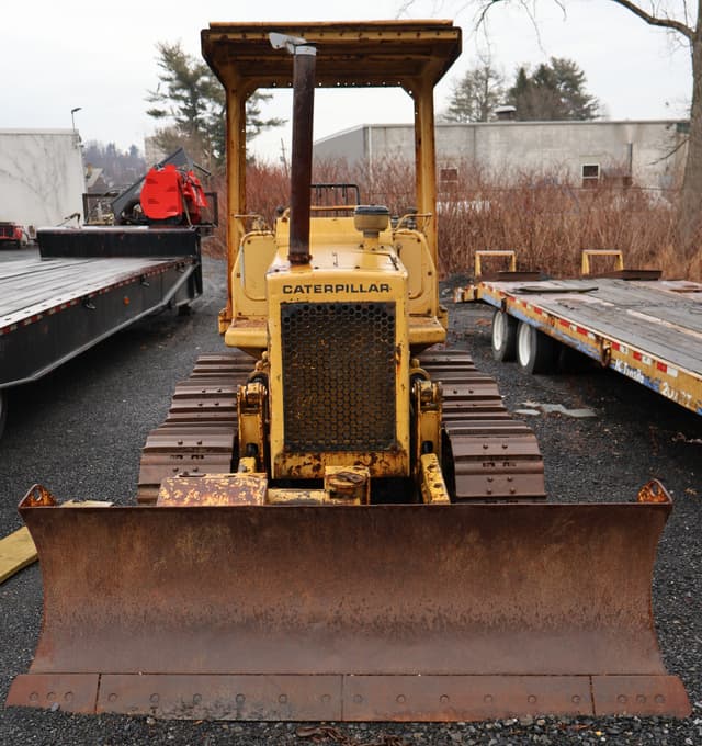 Image of Caterpillar D3 equipment image 1