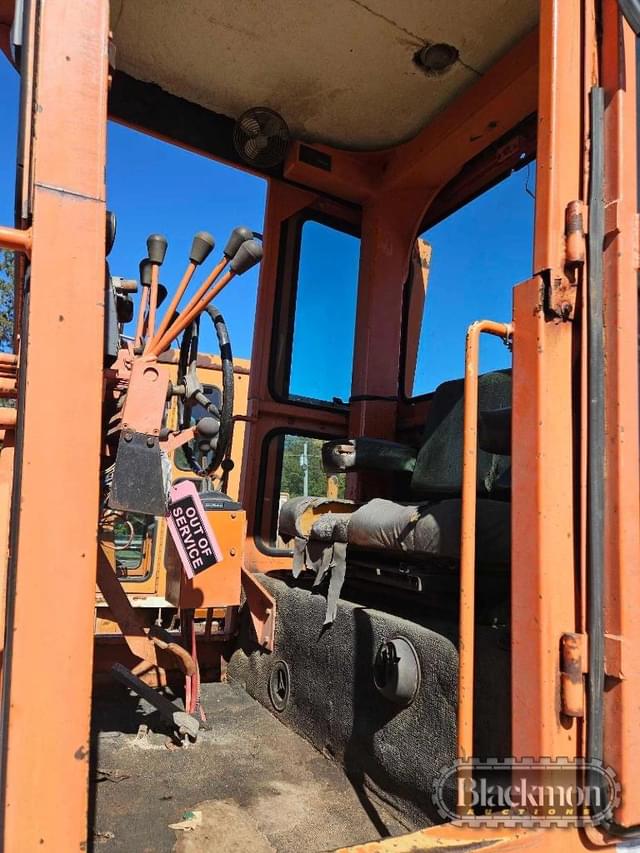 Image of Champion 740 equipment image 4