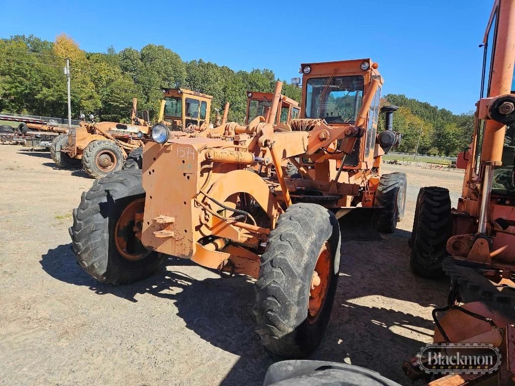 1979 Champion 740 Equipment Image0