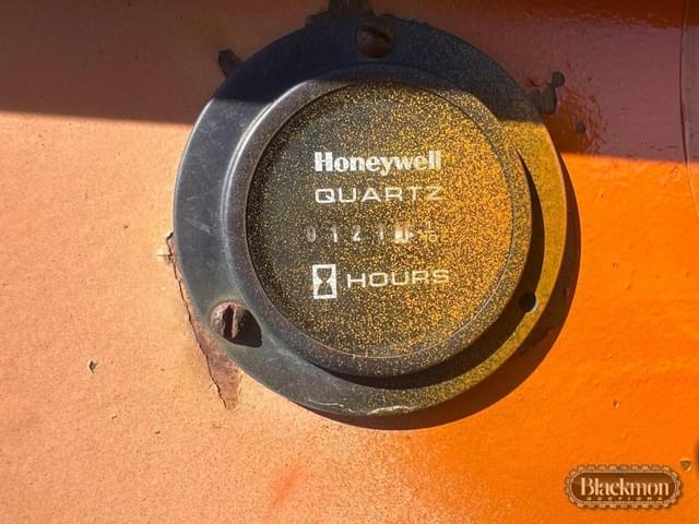 Image of Champion 740 equipment image 4