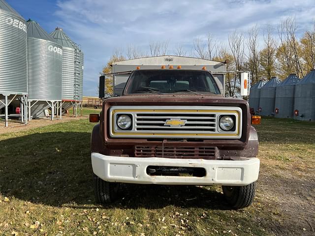 Image of Chevrolet C70 equipment image 2