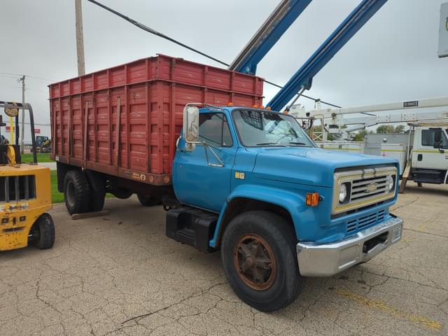 Image of Chevrolet 70 equipment image 1