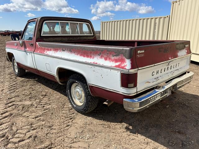 Image of Chevrolet C10 equipment image 2