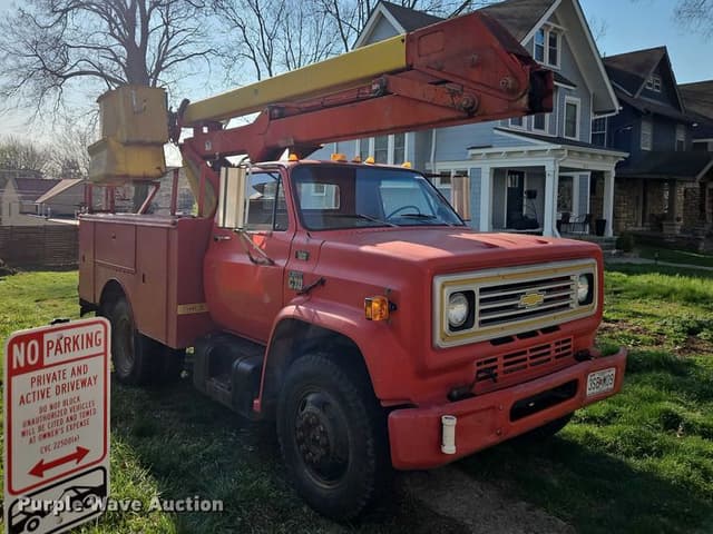 Image of Chevrolet C70 equipment image 2