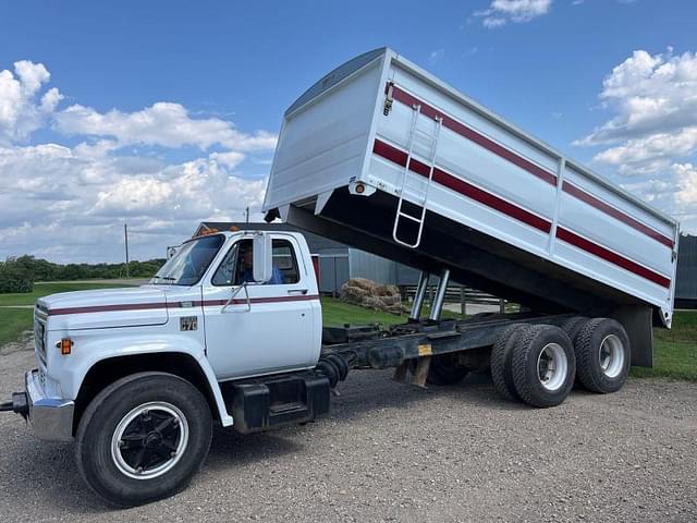 Image of Chevrolet C70 equipment image 3
