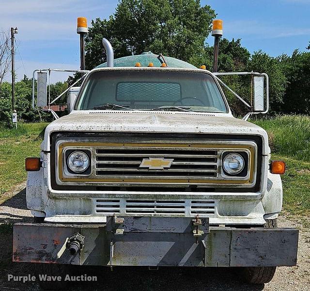 Image of Chevrolet C70 equipment image 1