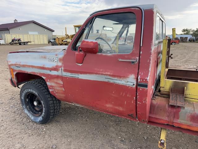 Image of Chevrolet K20 equipment image 4