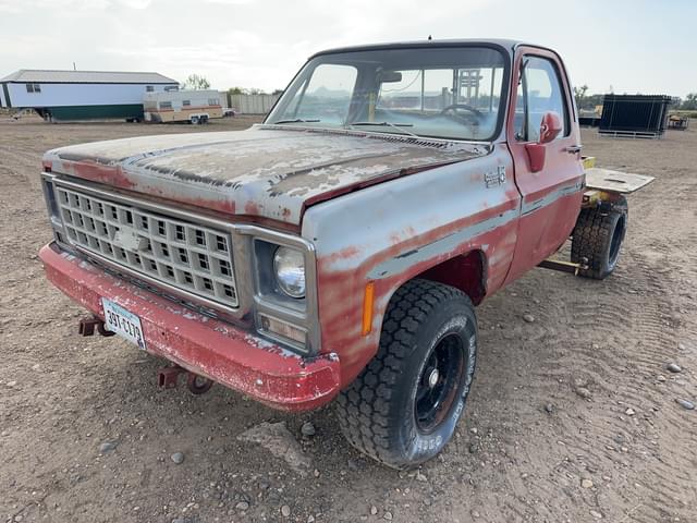 Image of Chevrolet K20 equipment image 2