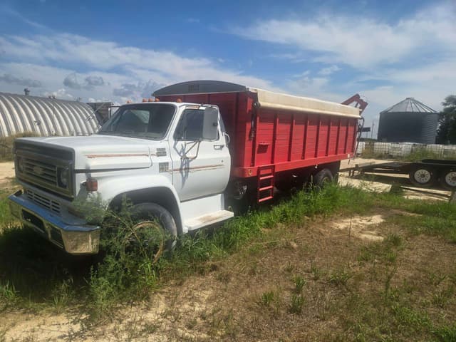 Image of Chevrolet C70 equipment image 1