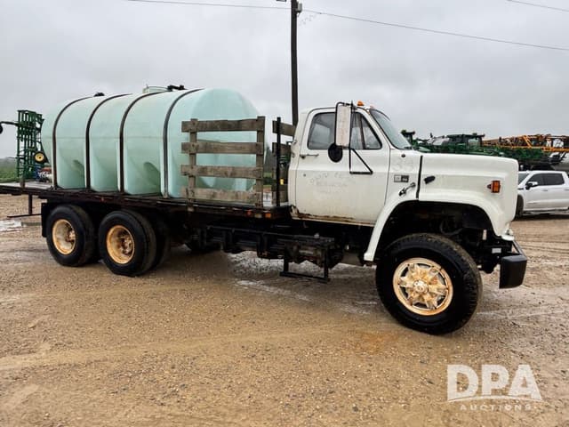 Image of Chevrolet 70 equipment image 1