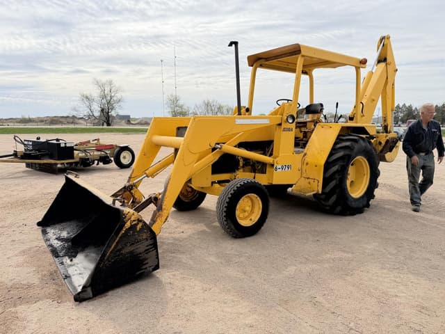 Image of John Deere 310A equipment image 1